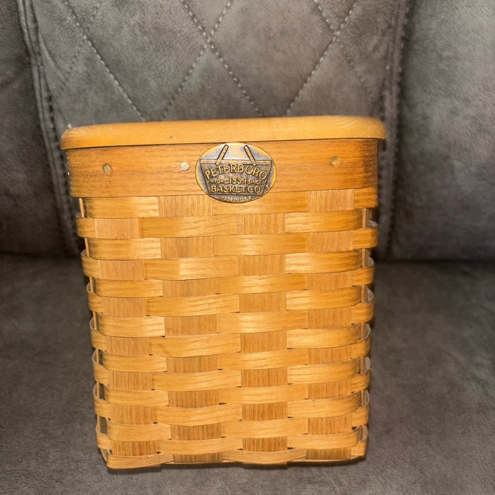 Peterboro Square Tissue Box Woven Basket with Wooden Lid